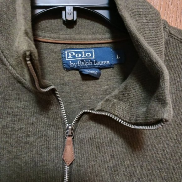 Polo (Ralph Lauren) Fleece-(Green)-(Size L)-(Pre-owned)-(Dry Cleaned)-$30.00 - Picture 4 of 4